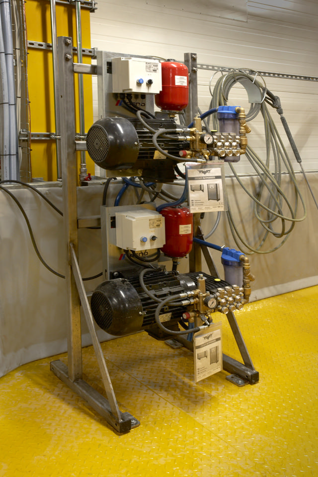 Flushing equipment in a production building.